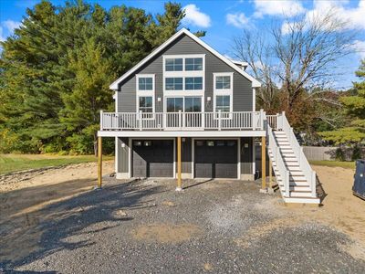 The home was intentionally positioned to be southerly facing to capture sunlight all day long. | Image 2