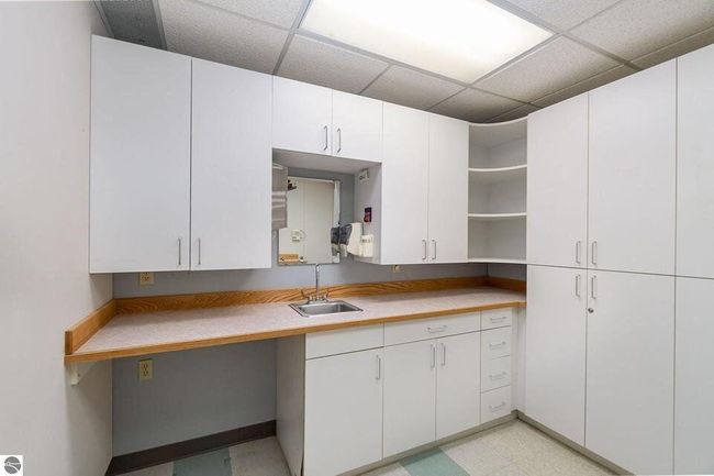 1380 Main St, Home with 0 bedrooms, 10 bathrooms and null parking in Edmore MI | Image 73
