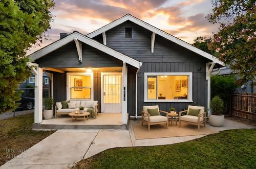 3401 12th Ave, Sacramento, CA, 95817-3546 | Card Image