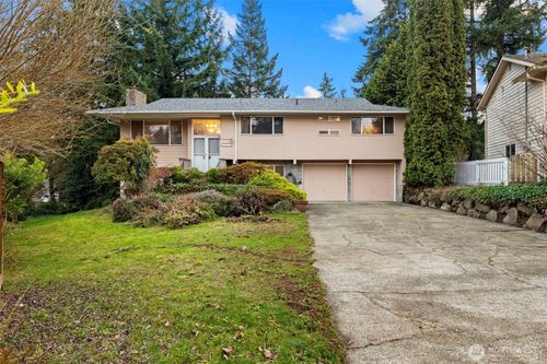 14733 Ne 4th Place, Bellevue, WA, 98007 | Card Image