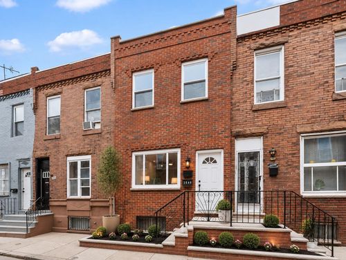2040 S Norwood St, PHILADELPHIA, PA, 19145-2718 | Card Image