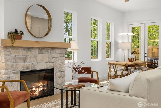 12837 Ne 91 St St, House other with 2 bedrooms, 3 bathrooms and null parking in Kirkland WA | Image 9