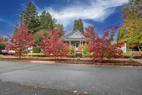 1226 Sw 5th Street, Grants Pass, OR, 97526 | Card Image