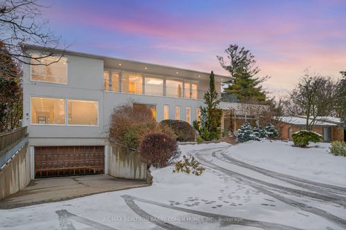 33 Fairway Heights Dr, Thornhill, ON, L3T3A7 | Card Image