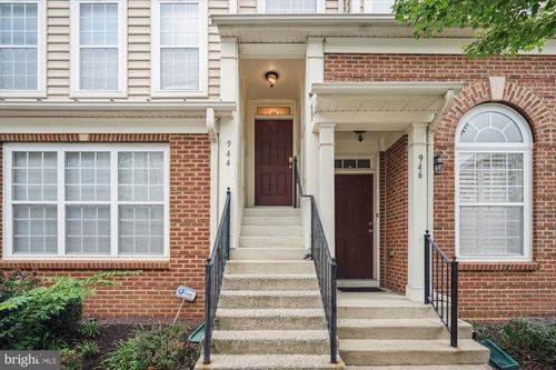 1712-944 Pine Forest Ln, UPPER MARLBORO, MD, 20774-1686 | Card Image