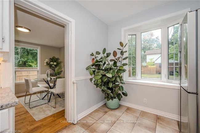 28 Winston Cres, House other with 3 bedrooms, 2 bathrooms and 1 parking in Guelph ON | Image 11