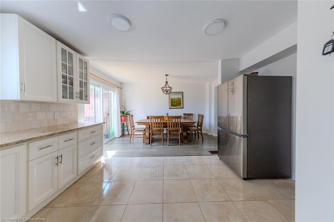56 Raleigh Crt, House other with 3 bedrooms, 3 bathrooms and 2 parking in Hamilton ON | Image 9