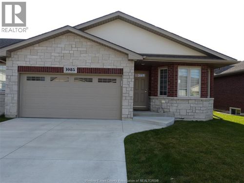 1085 Copeland Ave, Windsor, ON, N8P0C3 | Card Image