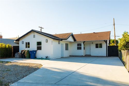22723 Leonora Dr, Woodland Hills, CA, 91367-6117 | Card Image