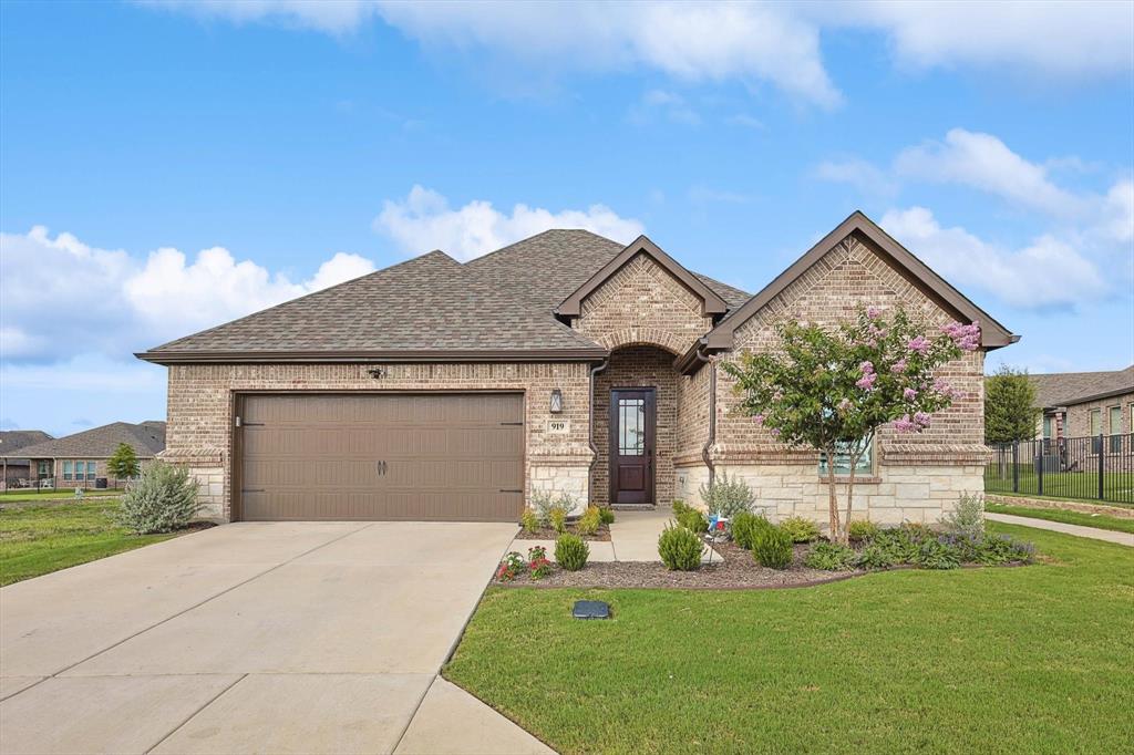 Alvero Pl, Mansfield, TX 76063