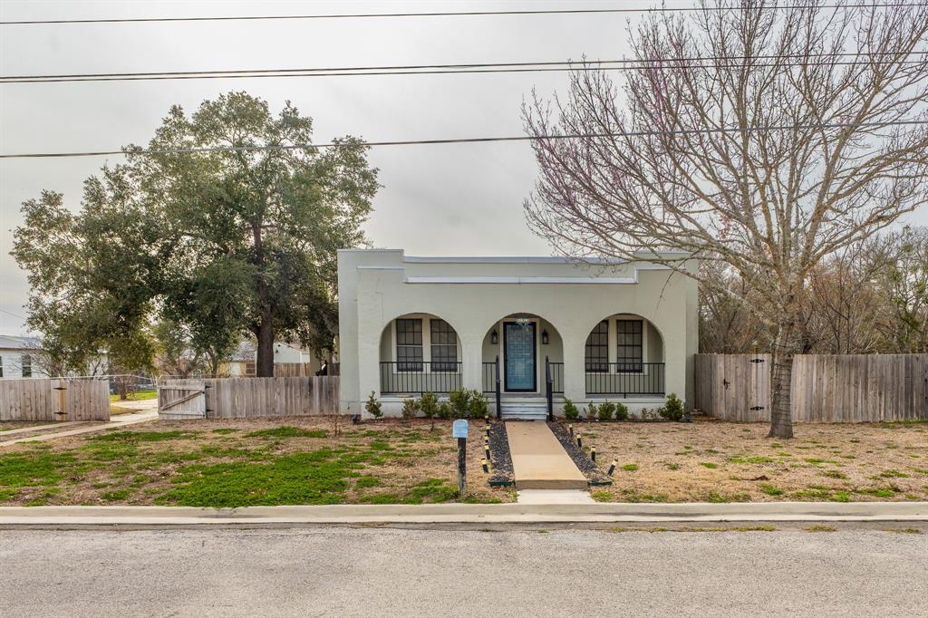 Jackson St, LA Grange, TX 78945