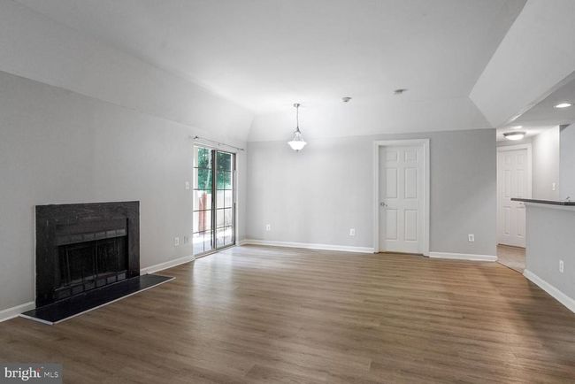 APT-701 - 3906 Penderview Dr, Condo with 2 bedrooms, 2 bathrooms and null parking in FAIRFAX VA | Image 5