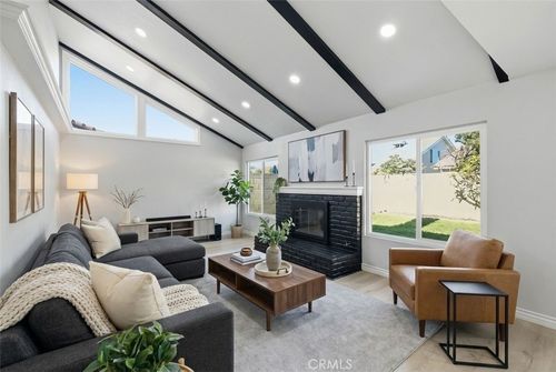 5191 Bridgewood Dr, La Palma, CA, 90623-1710 | Card Image