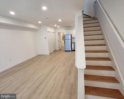 562 24th St Ne, WASHINGTON, DC, 20002-4818 | Card Image