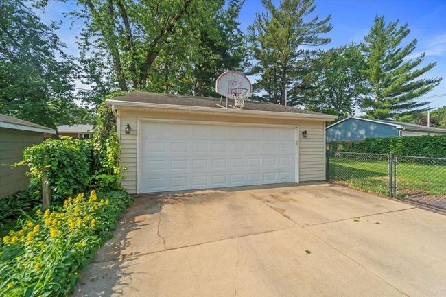 345 Derbyshire Rd, House other with 4 bedrooms, 2 bathrooms and null parking in Waterloo IA | Image 24
