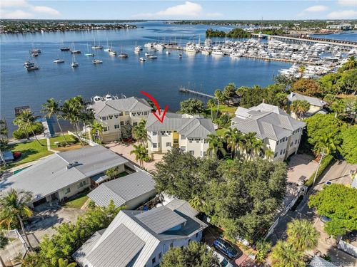 334 Sw Atlanta Ave, Stuart, FL, 34994-2043 | Card Image