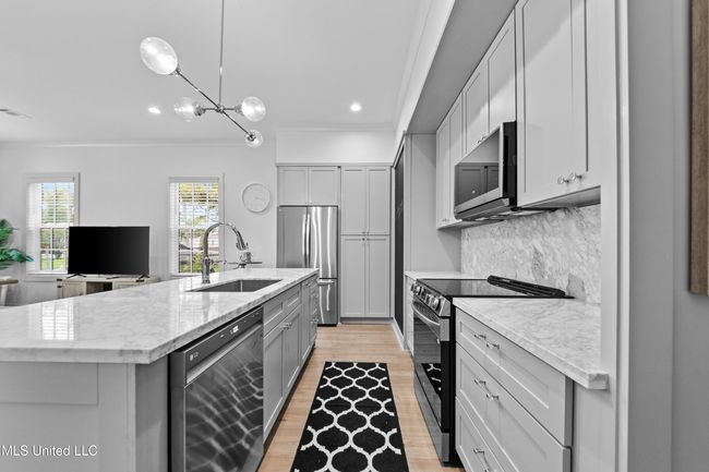 Kitchen | Image 6