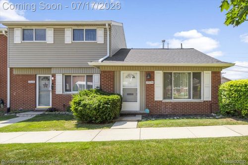 29254 Manchester St, Westland, MI, 48185-1889 | Card Image