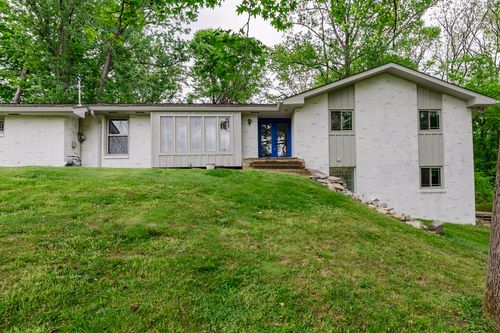 537 Indian Lake Rd, Hendersonville, TN, 37075-5221 | Card Image