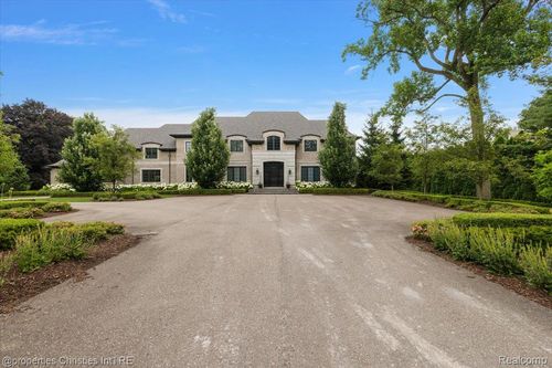 5385 Longmeadow Rd, Bloomfield Hills, MI, 48304-3661 | Card Image