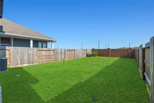 Look at all this space! Privacy is key with no back neighbors! | Image 22