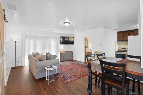 a-642 W Terrylynn Pl, Long Beach, CA, 90807-3118 | Card Image