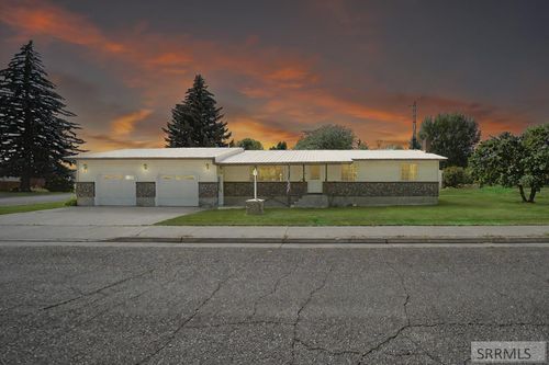 415 Juniper View Ave, Saint Anthony, ID, 83445-1200 | Card Image