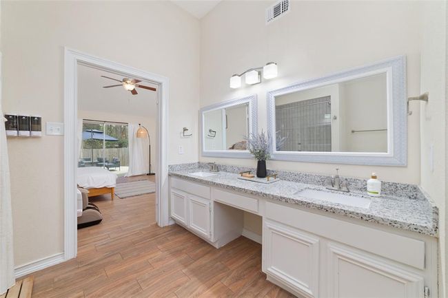 36 N Rain Forest Ct, House other with 4 bedrooms, 2 bathrooms and 2 parking in Spring TX | Image 19