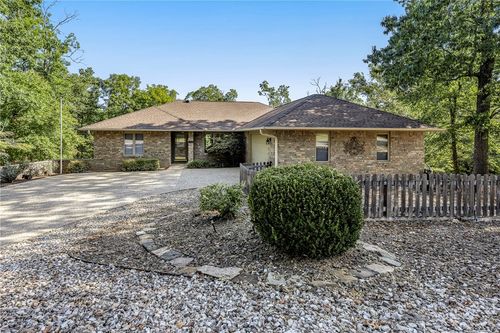 9 Boyce Ln, Bella Vista, AR, 72715-8752 | Card Image