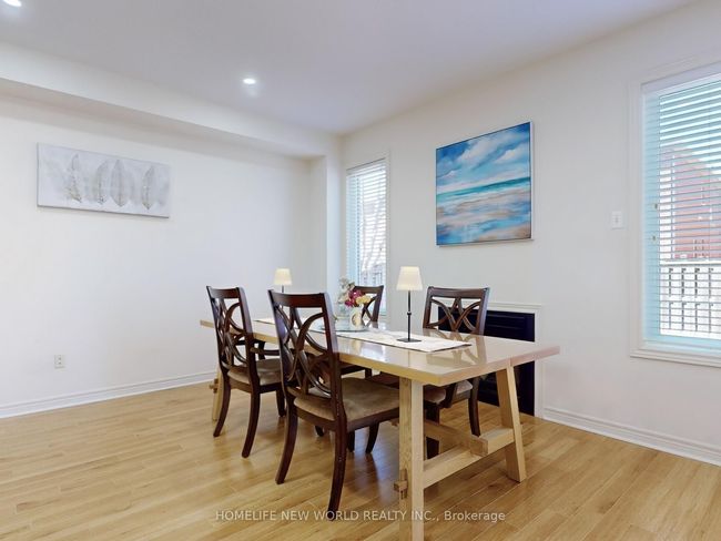 18 Freesia Rd, House other with 3 bedrooms, 3 bathrooms and 4 parking in Brampton ON | Image 6