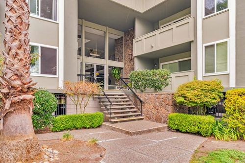 202-1458 Hudson St, Redwood City, CA, 94062-1922 | Card Image