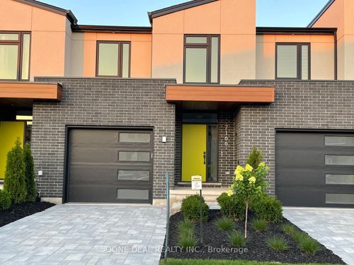 7166 Parsa St, Niagara Falls, ON, L2H3T2 | Card Image
