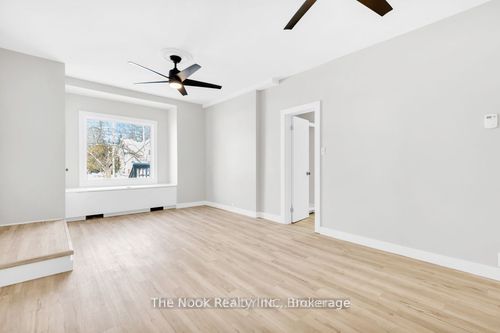 243 Bridge St E, Belleville, ON, K8N1P2 | Card Image