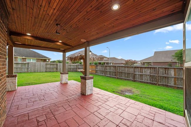 1996 Honey Meadow Ln, House other with 4 bedrooms, 3 bathrooms and 2 parking in Pearland TX | Image 13