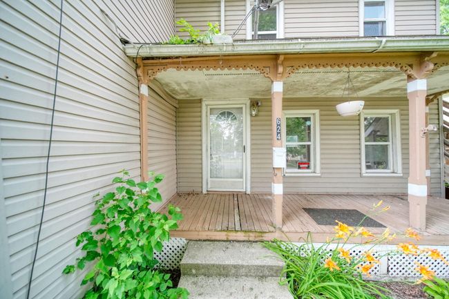 624 N Broad St, Home with 5 bedrooms, 3 bathrooms and 2 parking in Adrian MI | Image 5