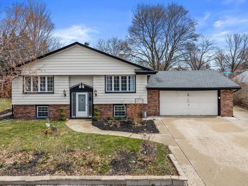 605 Juniper Court, West Bend, WI, 53095 | Card Image