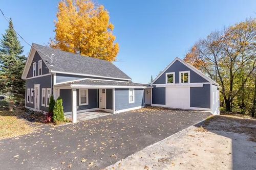 175 Center St, Wolfeboro, NH, 03894-4867 | Card Image