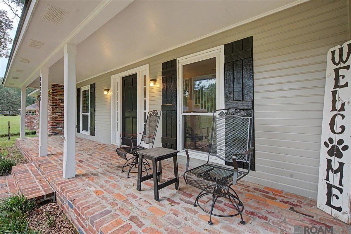Residential in Greenwell Springs 5