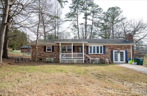 406 E Texas Ave, Bessemer City, NC, 28016-9511 | Card Image