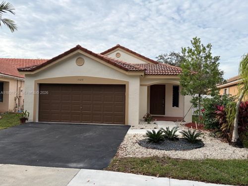 1525 Estancia Cir, Weston, FL, 33327-1755 | Card Image