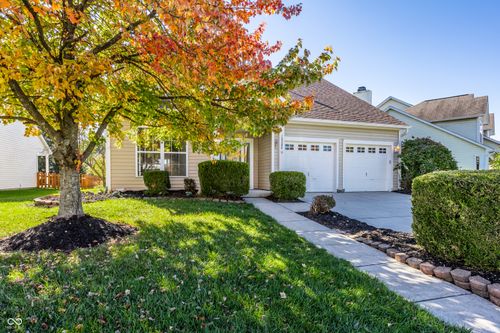 10384 Glenn Abbey Ln, Fishers, IN, 46037-8978 | Card Image