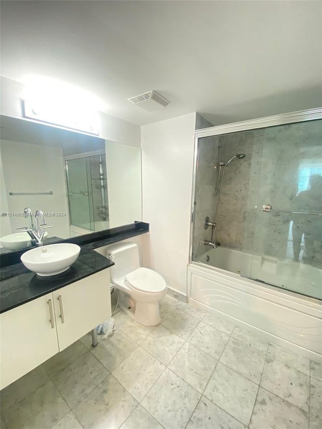 APT-509 - 31 Se 5 Th St, Condo with 1 bedrooms, 1 bathrooms and null parking in Miami FL | Image 8