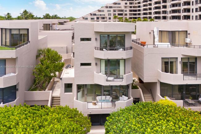 APT-174 - 201 Crandon Blvd, Townhouse with 4 bedrooms, 7 bathrooms and null parking in Key Biscayne FL | Image 9