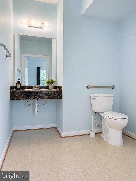 Commercial Lease in GAITHERSBURG 3