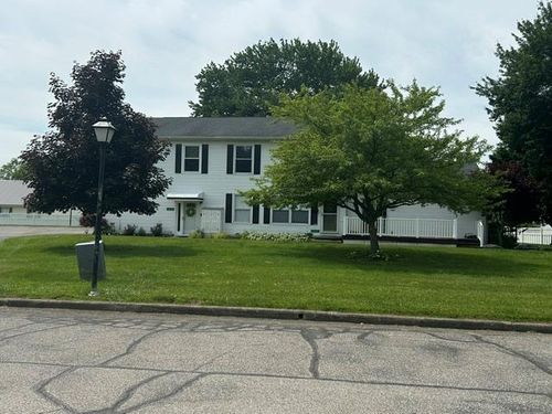 1127 Redburn Dr, Ashland, OH, 44805-2821 | Card Image
