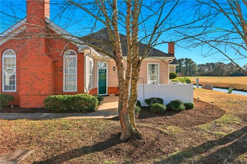 110 Villa Dr, Smithfield, VA, 23430-6269 | Card Image