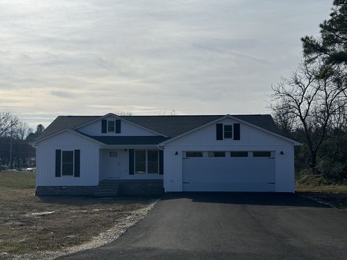 255 Jay St, Big Sandy, TN, 38221-3622 | Card Image