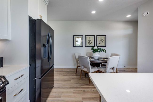 97 Gray Close, Home with 3 bedrooms, 3 bathrooms and 2 parking in Sylvan Lake AB | Image 7