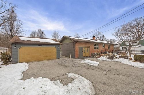 1102 Sheehan Ln, Alton, IL, 62002-7044 | Card Image