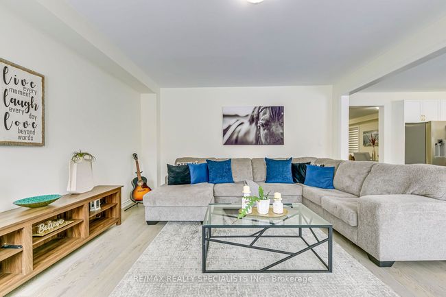 328 Valleyway Dr, House other with 8 bedrooms, 6 bathrooms and 4 parking in Brampton ON | Image 15